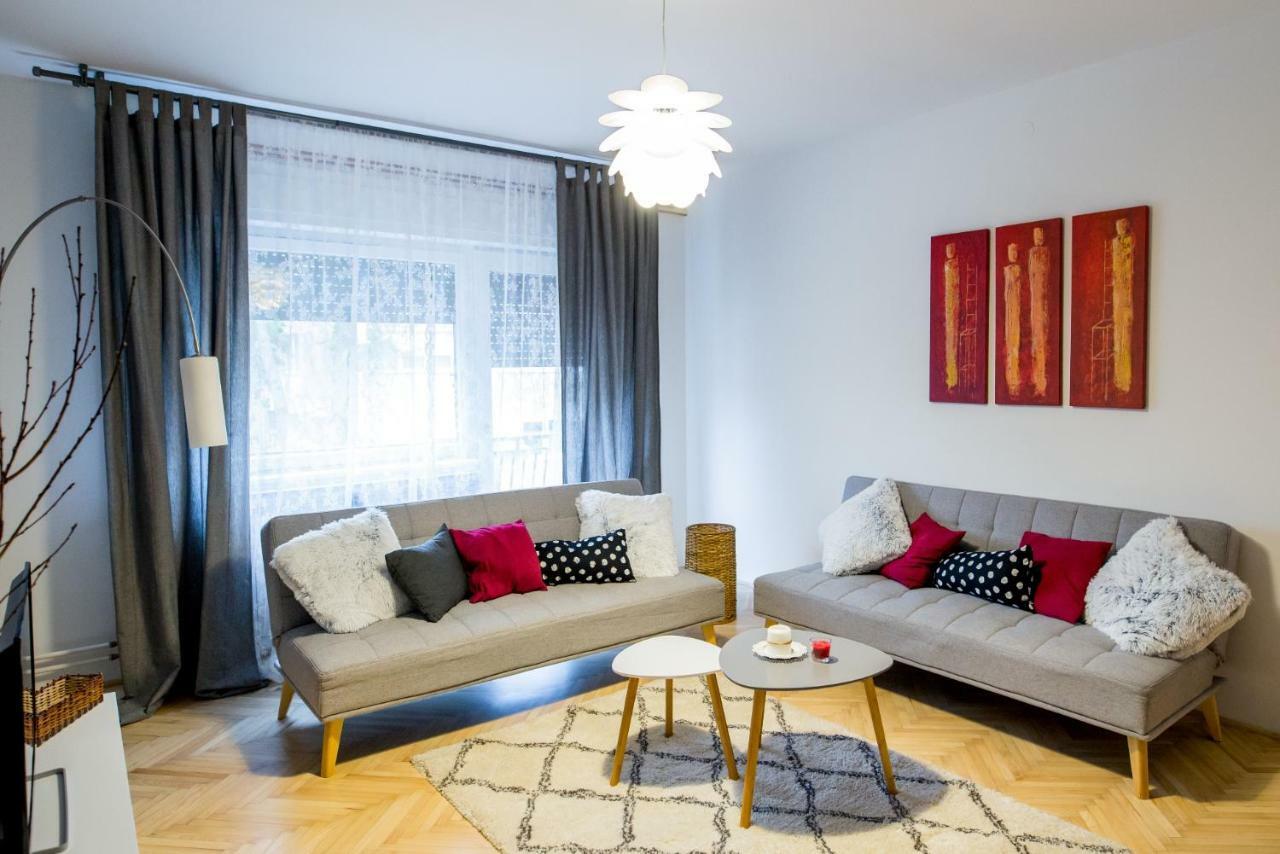 Apartmani Grlice II Varaždin エクステリア 写真